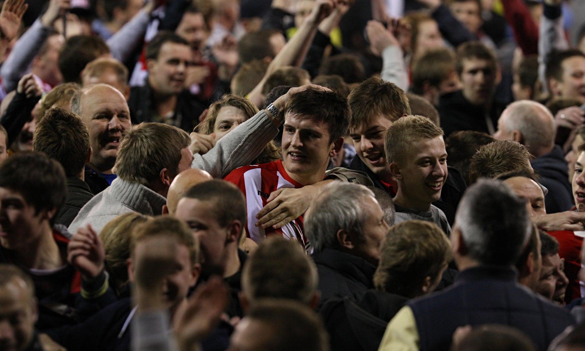 钟内连过三 钟内连过三