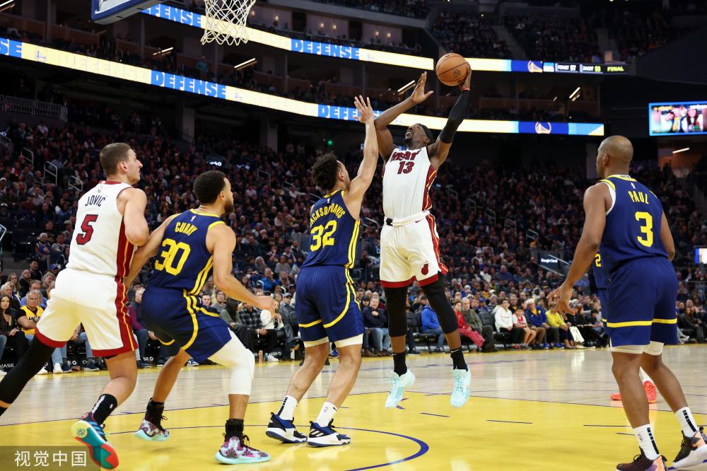 现出成熟的 现出成熟的